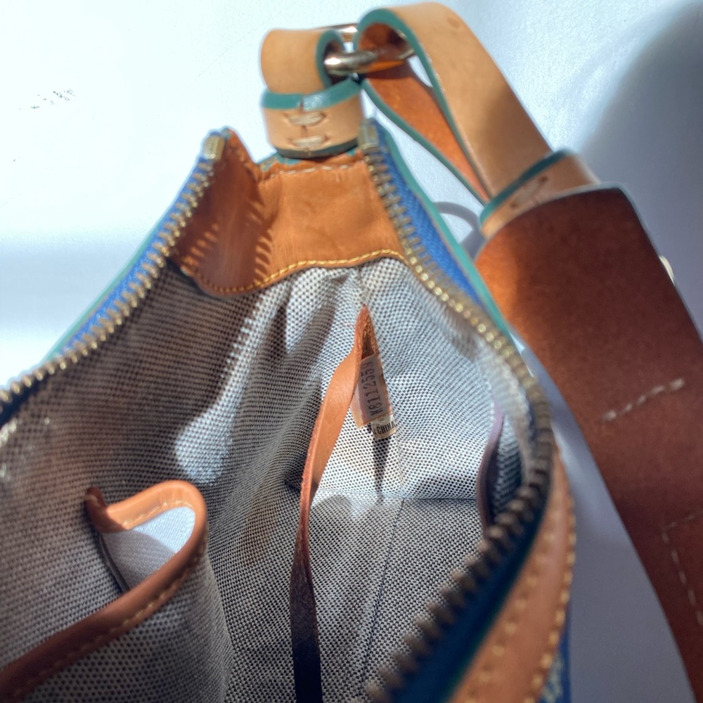 Dooney & Bourke - Picture 12 of 13
